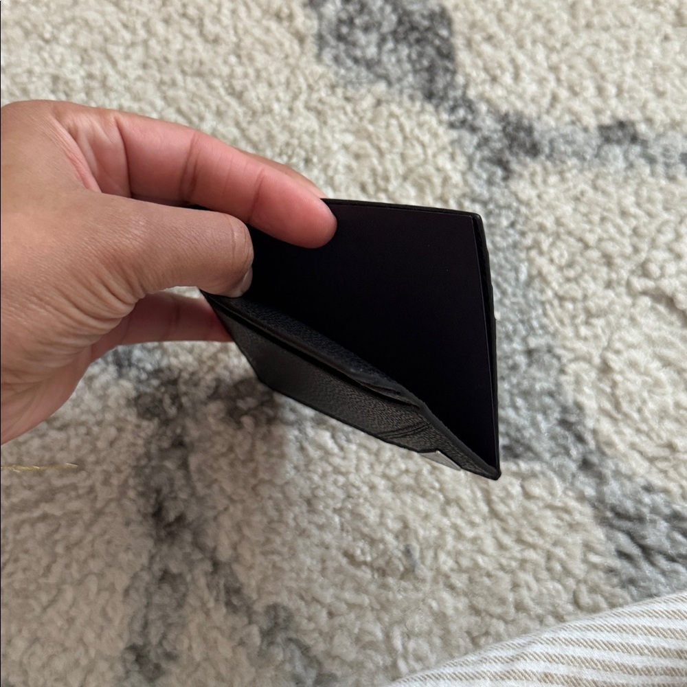 Prada Men’s Black Leather Card Holder - Picture 3 of 4
